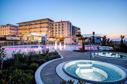 Hotel Colibri Cattolica Zewnętrze zdjęcie